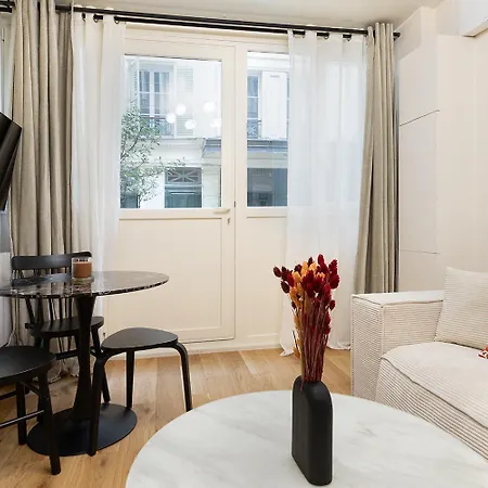 Pick A Flat's In Opera - Rue Grange Bateliere